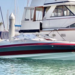 1989 Maxum 23’ Bowrider 7.4/Bravo One