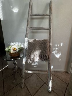 $85 – Rustic Farmhouse Wooden Blanket Ladder | Handmade Whitewashed Decor