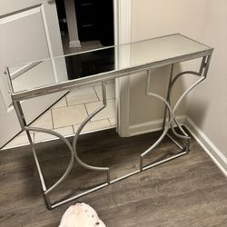 hallway table 