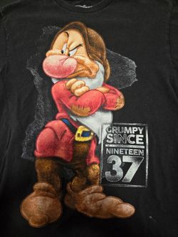 Disney Grumpy Muskateer Medium Shirt