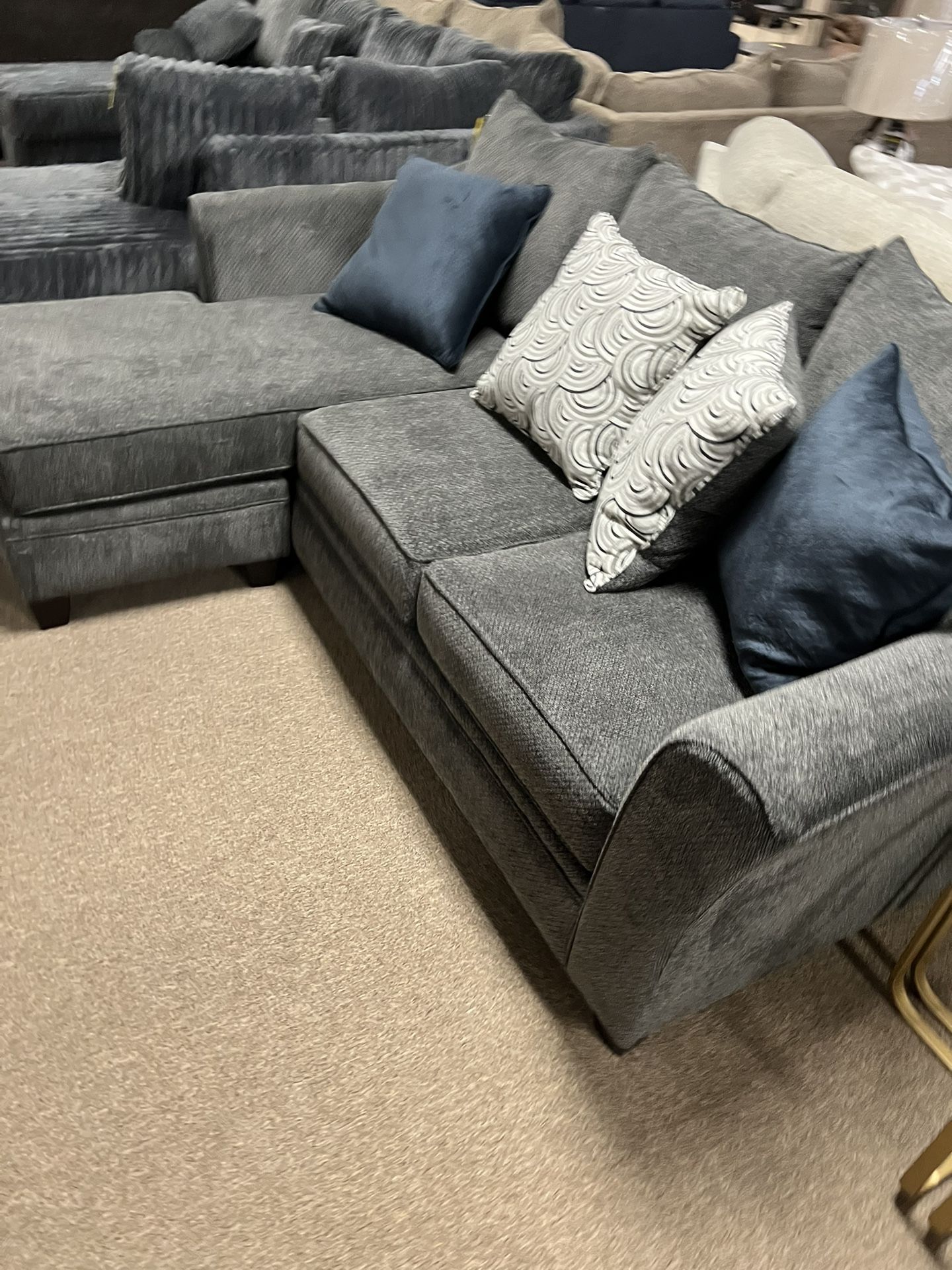 Stylish Reversible Chaise Sectional