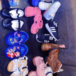 Girl Shoes / Crocs / Boots 