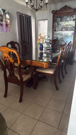 Dinning table