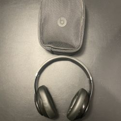 Beats Studio Pro