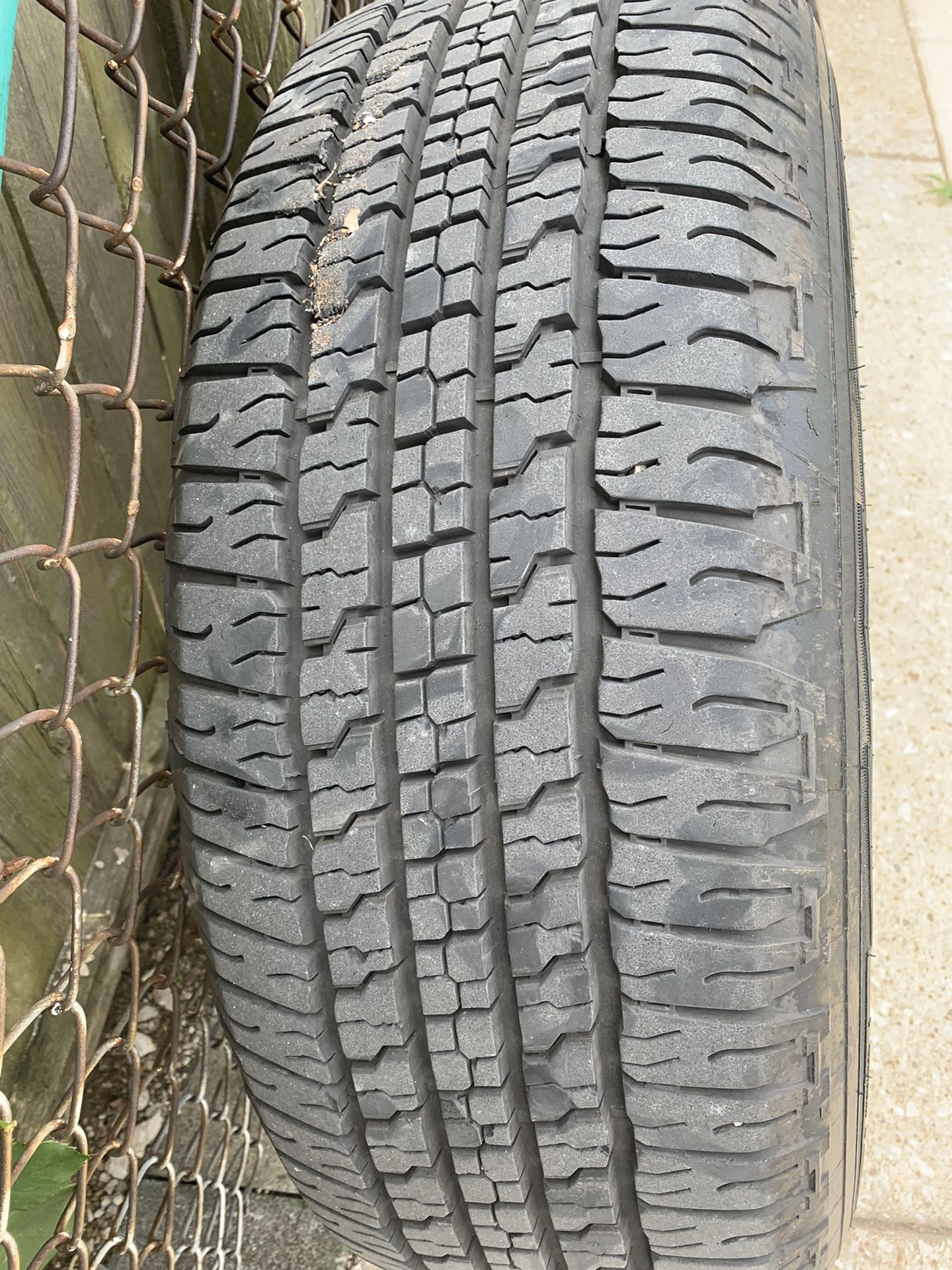 2005 Ford F-150 Lariat Rims and tires 275/65R18
