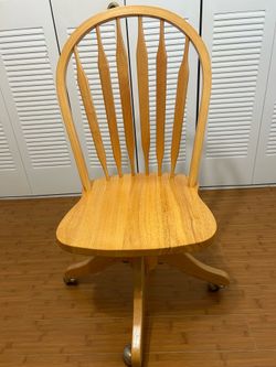 Desk Chair with wheels