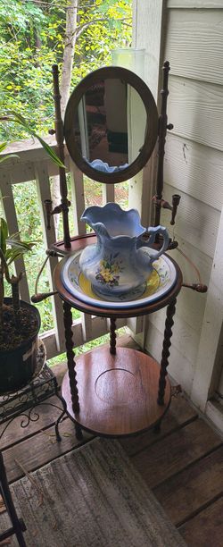 Antique wash basin