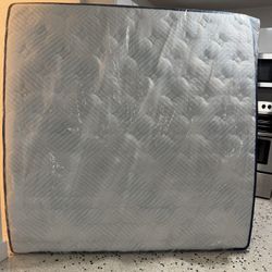 Mattress //// Colchón 