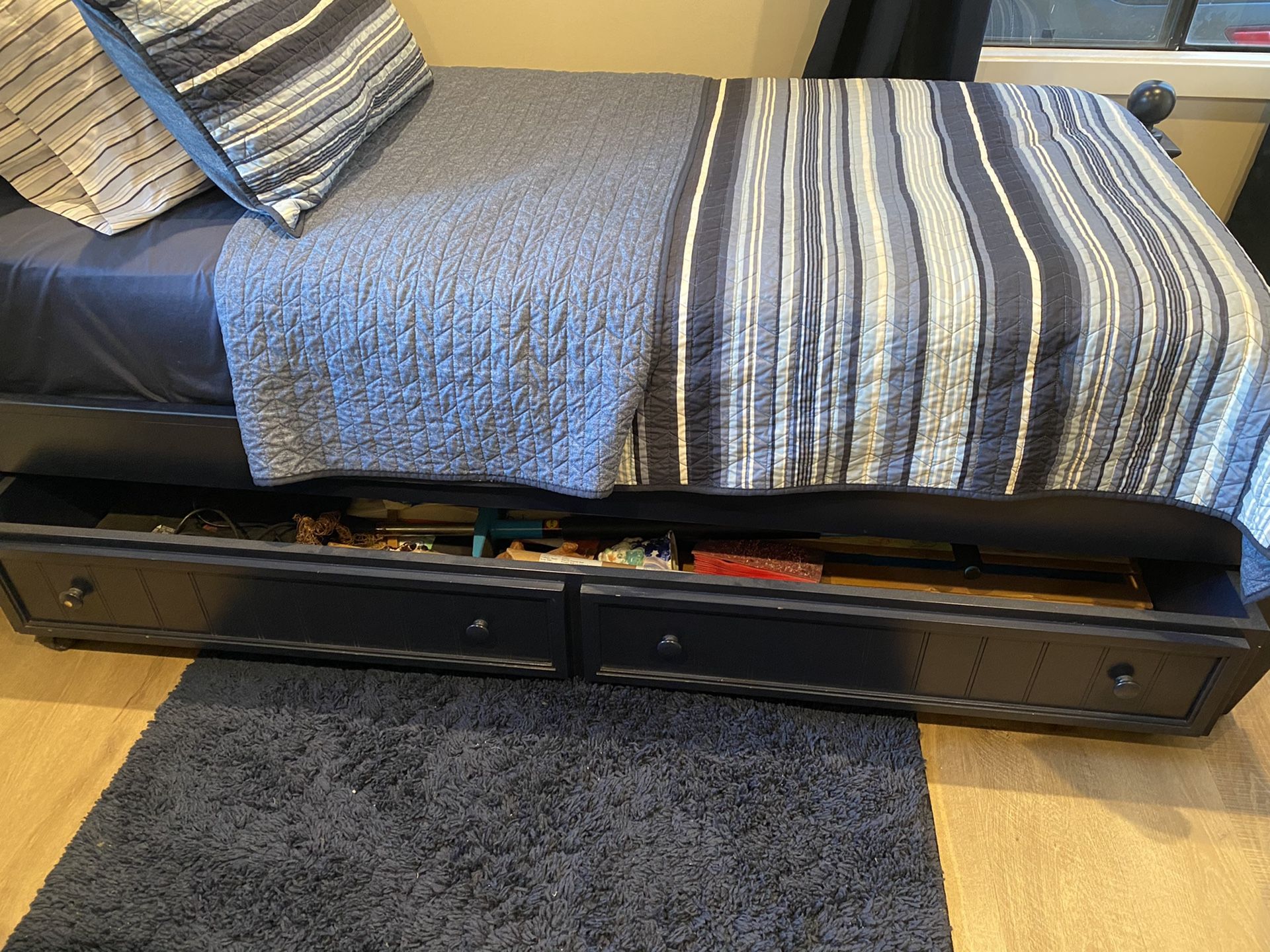 Pottery Barn bedroom set for Sale in Lakewood, CA OfferUp