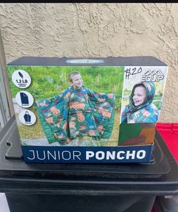 EQUIP Camping Poncho Picnic Blanket and Mat, Green