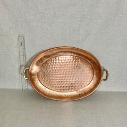 Vintage Small Oval Hammered Rustic Tarnished Copper Serving Tray Platter Tableware With Brass Handles. 