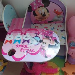 Minnie Mouse Desk & Chair