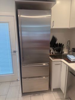 Sub-Zero 700TC 27” Built-In Stainless Refrigerator/Freezer
