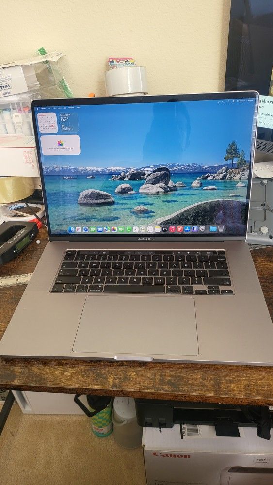 Macbook Pro 16 2019, i7-9th gen, Redeon Pro 5300 4gb video, 16gb ram, 512gb ssd