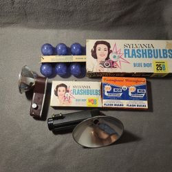 Vintage Flashbulbs And Holders 