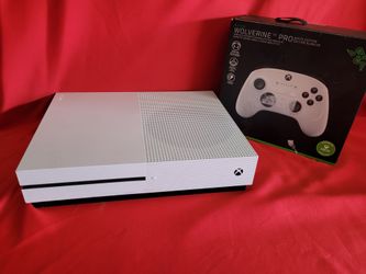 Xbox One S with controller