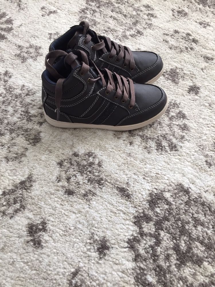 New Boys Shoes Size 1