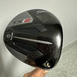 Titleist TSi2 Driver. 9 Degree. Stiff