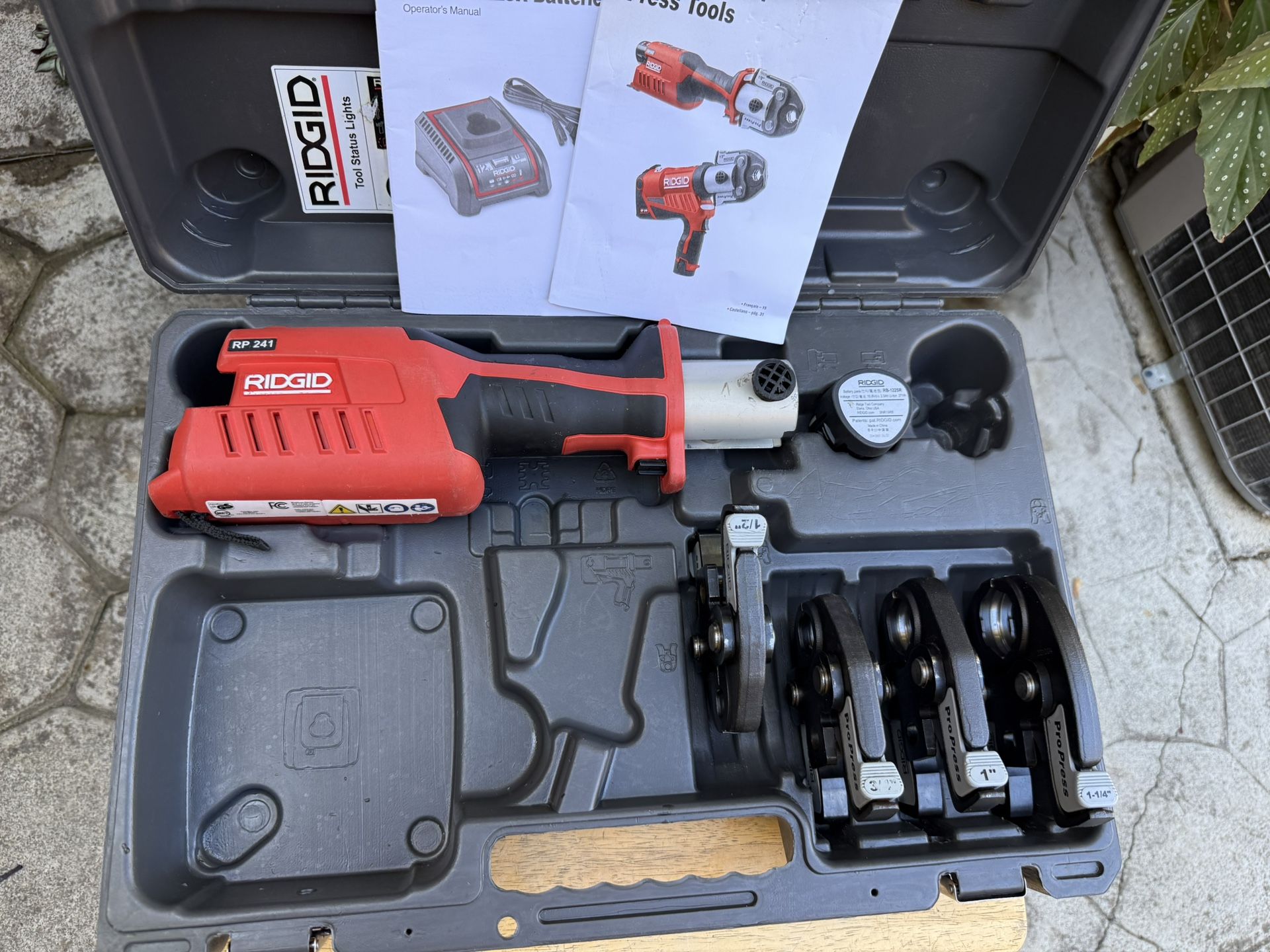 RIDGID 12-Volt ProPress Kit ( Read Description Below )