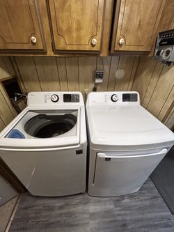 Lightly Used Full Size Washer Dryer Set - FREE DELIVERY!