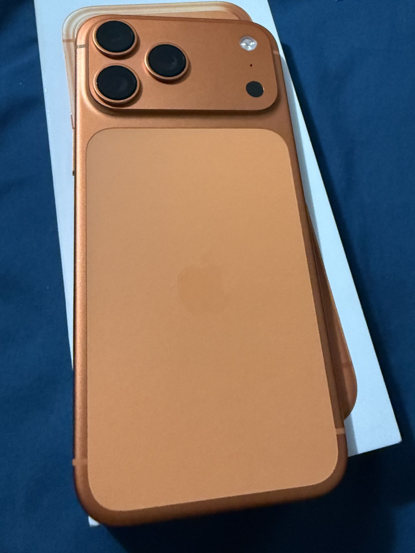 IPHONE 17 PRO MAX 256GB ORANGE π ATT