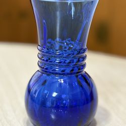 Indiana Glass Company Cobalt Blue Swirl Ring Bud Vase – Mid-Century Modern