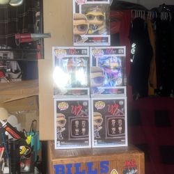 5 Pack is a Funko Pop! Rocks U2 Zoo TV Adam vinyl figure (#270)