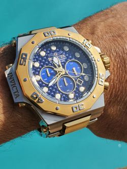 Invicta Watch Akula