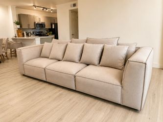 Living Spaces 5-Piece Modular Sectional Sofa – Cloud Style