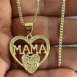 Mama’heart necklace