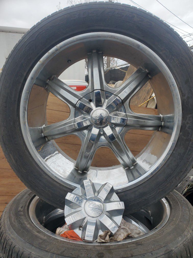 Universal Rims Tires