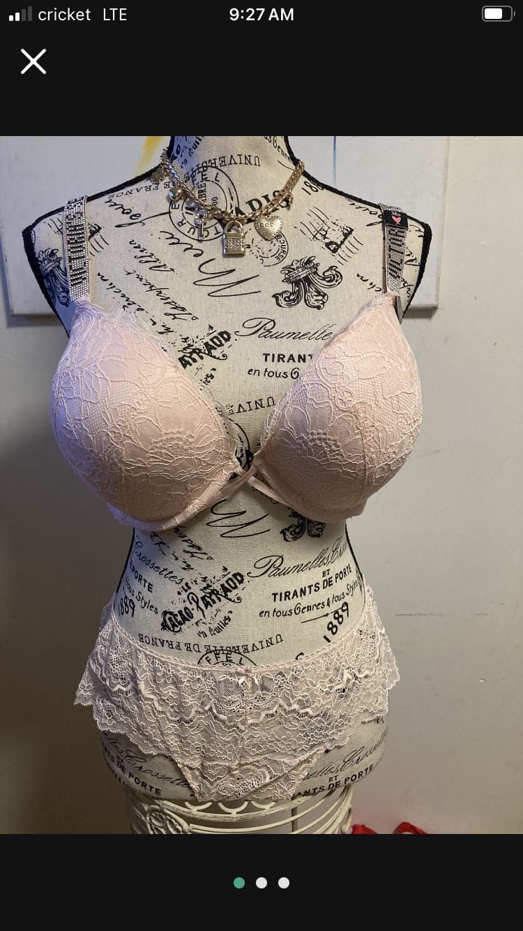 VS Lingerie Set