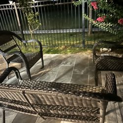 🏡 Patio Furniture Set for Sale  Outdoor patio furniture set in good condition. Includes: ✅ Wicker loveseat ✅ 2 matching wicker chairs ✅ Outdoor dinin
