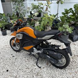 2022 50 cc scooter top speed 40 mph 