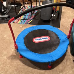 Trampoline- Kids Size - Very Good Condition 