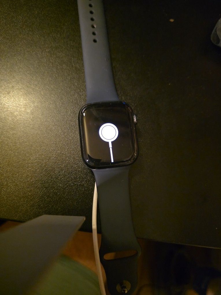 2 Apple Watches