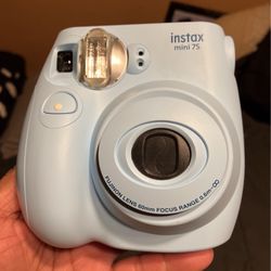 Fuji Film Instax Mini 75 Polaroid Camera 