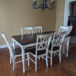 Farmhouse 7‑Piece Dining Set – White Turned‑Leg Table & 6 Chairs, Minor Stain, Excellent Condition