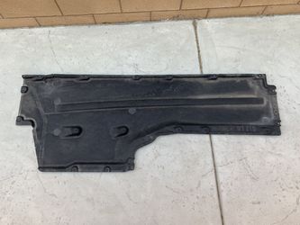BMW 740i 750i G11 G12 Left Driver Side Under Body Shield