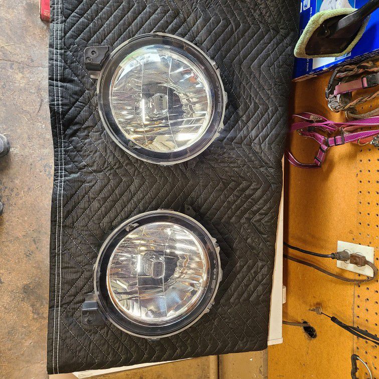 2020 Jeep Wrangler Unlimited 9" Stock Headlights with Bulb
