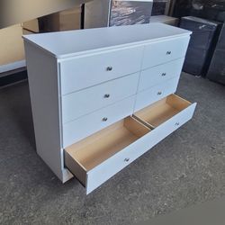 8 Drawer Dresser 