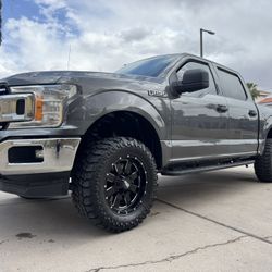 2019 Ford F150 XLT 4X4