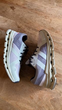 ON Running Cloudrunner Women's Size 8.5Frost | Aloe' Running Shoes 46.99019  Pre own Clean No box for Sale in Chula Vista, CA - OfferUp