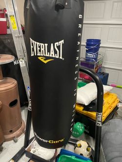EVERLAST- punching back with stand