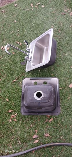 Stainless steel Sinks 15 inch by 15 inch