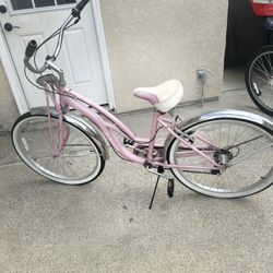 Schwann Roxie Bike Cruiser