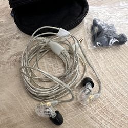 Shure SE215 PRO Sound Isolating Wired Earbuds Clear Professional in-ear monitors with deep bass 