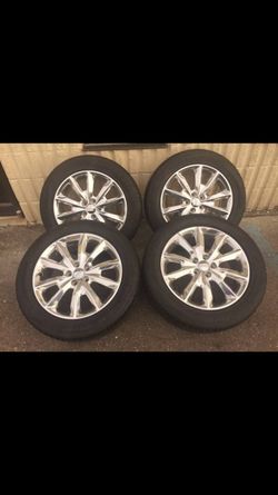 ***** 18" POLISHED JEEP WHEELS & TIRES NEW TAKEOFFS *****