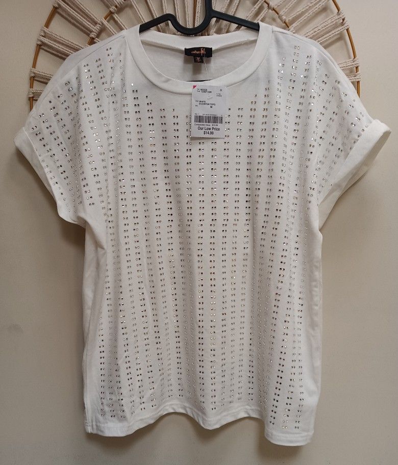 New Ladies White Tops With Rhinestones Size M ✨$7 EACH✨