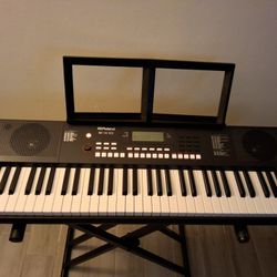 Roland  E-x10  61 Key Keyboard 